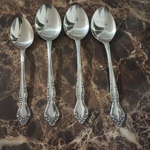 Supreme Cutlery Japan Flatware Set Of 3 Soup Spoons And 1 Teaspoon